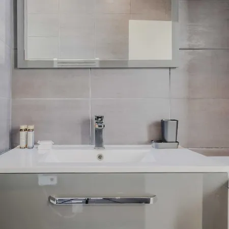 Charming - 1bd-2p - Trocadero Apartment *